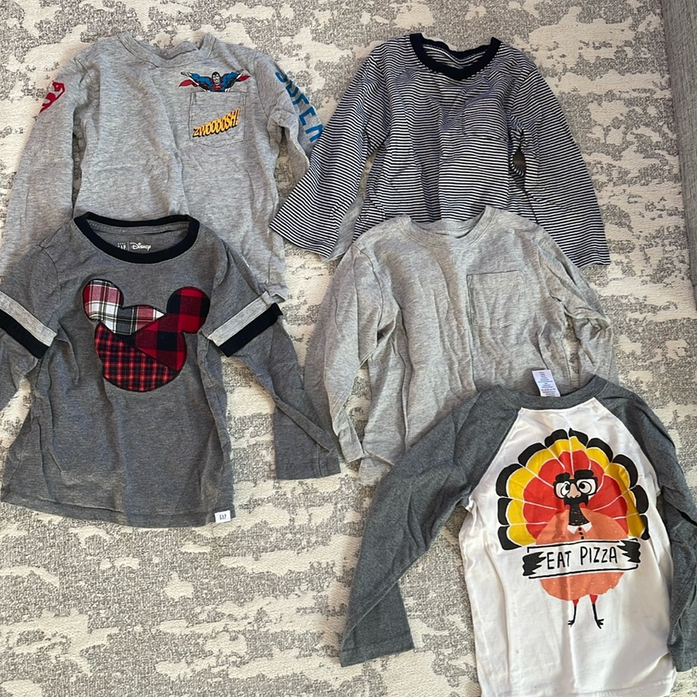 Gap t shirt 3t bundle
